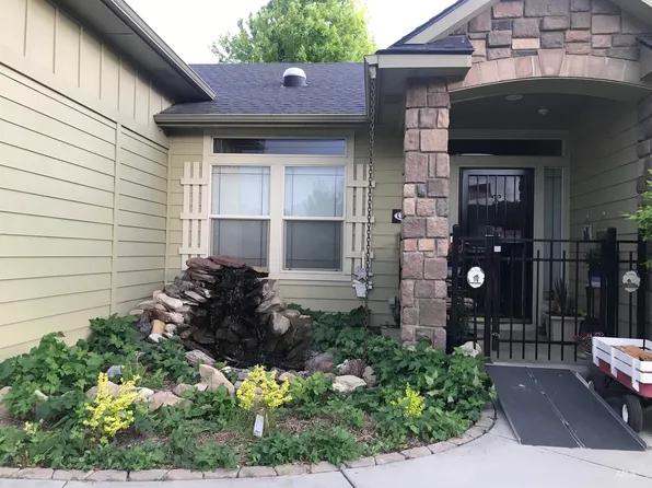 11595 W Carmichael Dr, Boise, ID 83709