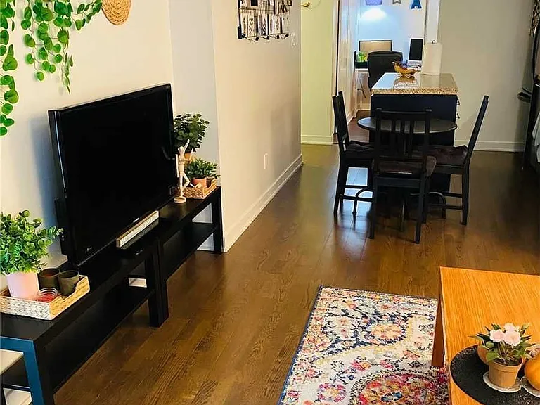126 Simcoe St #307 — Photo 19