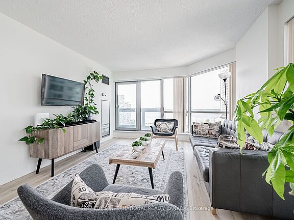 3rd image of 10 Yonge St #1012