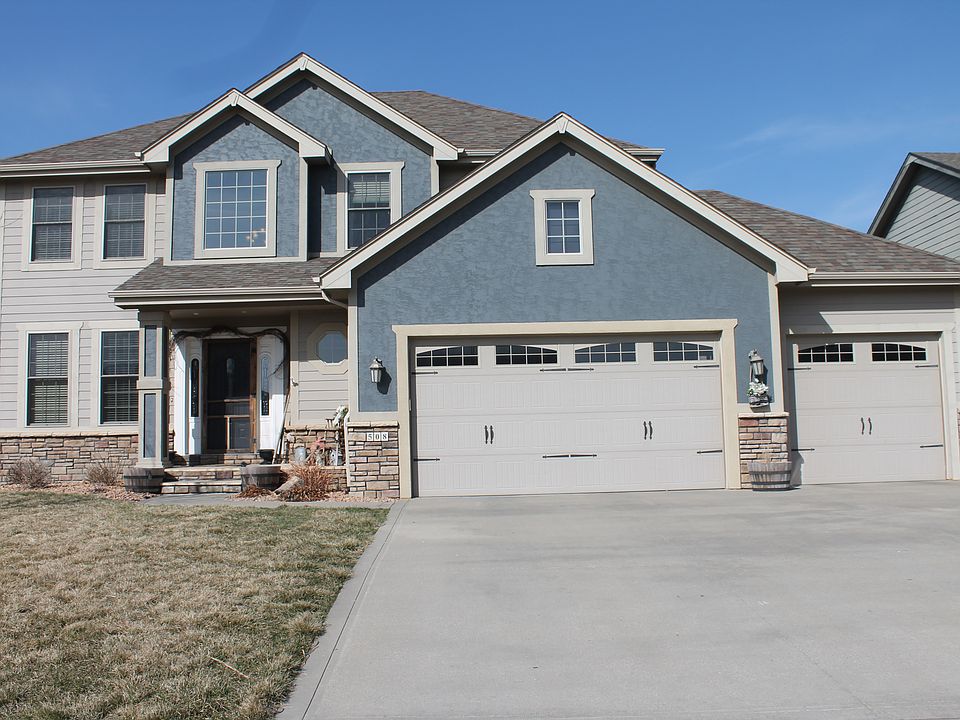 1st image of 508 SW 32nd Ct