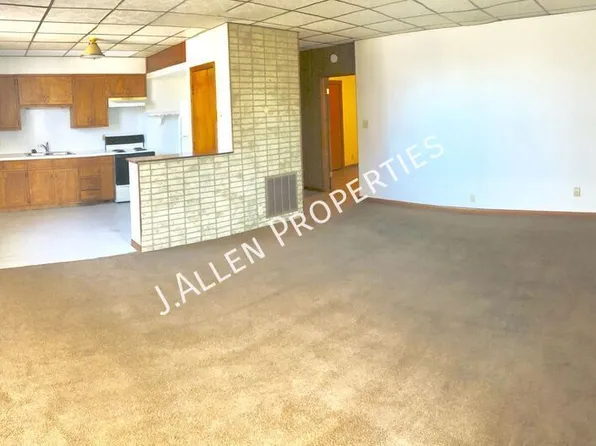 313 N 12th St APT 303, Norfolk, NE 68701