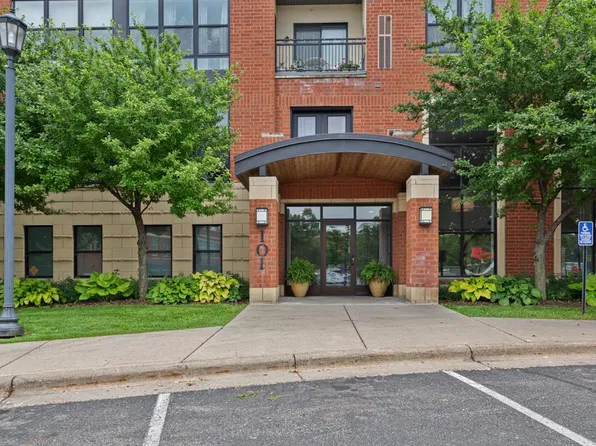 101 Saint Olaf Ave Unit 407, Northfield, MN 55057