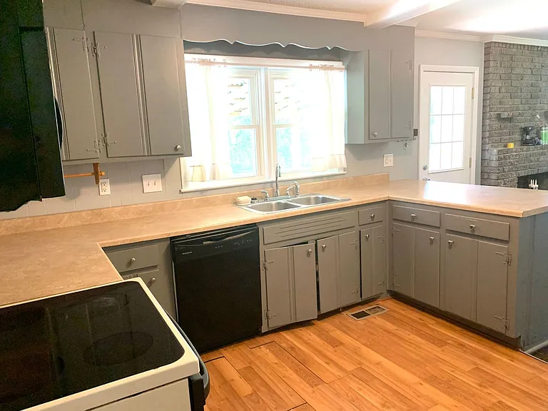 5235 Lickton Pike — Photo 5
