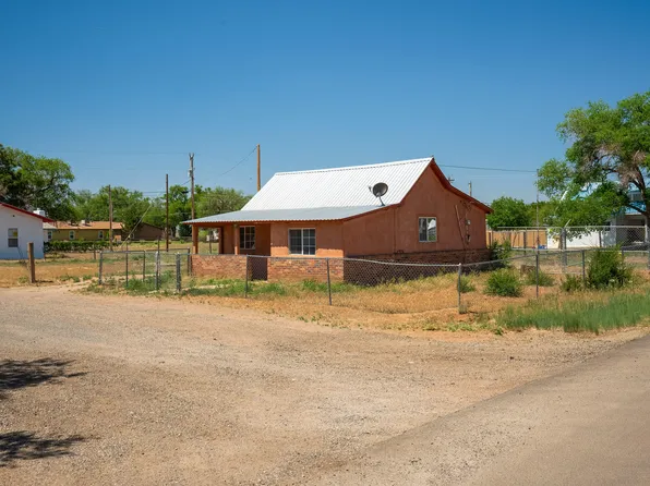 1601 7th St, Moriarty, NM 87035