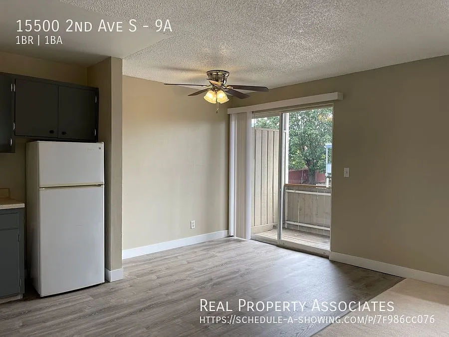 Beautiful Top Floor One Bedroom Apartment with Large Balcony — Photo 2