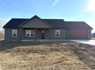 1413 N Thornton St, Richmond, MO 64085