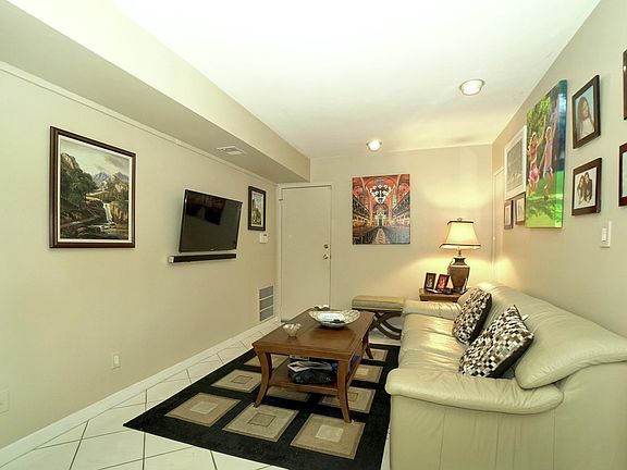 4th image of 63 Estate Dr