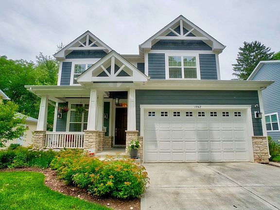 2nd image of 1942 Thornwood Ln