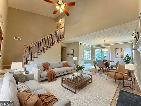 3rd image of 4963 Windsor Downs Ln