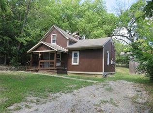 1916 E 84th St, Kansas City, MO 64132