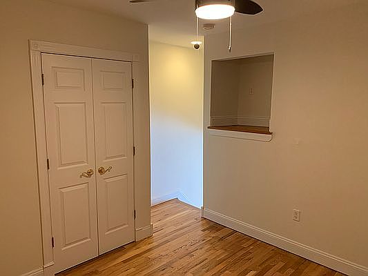 3rd image of 525 W 49th St APT 5F