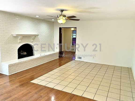4th image of 3910 Bucknell Dr
