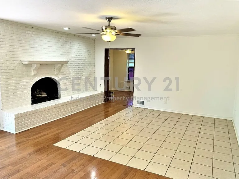 3910 Bucknell Dr — Photo 4