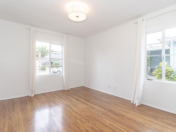 5th image of 1158 Greenacre Ave