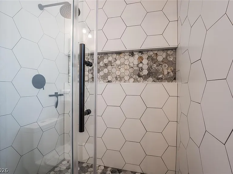 2206 Heavenly View Dr — Photo 14