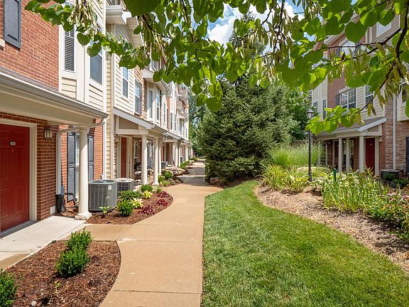 2nd image of 2624 McKnight Crossing Ct