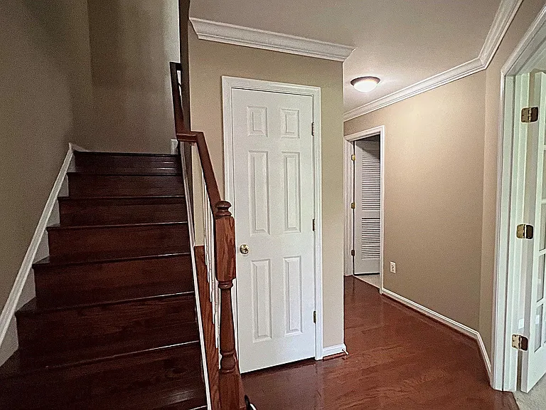 44314 Cornish Ln — Photo 2