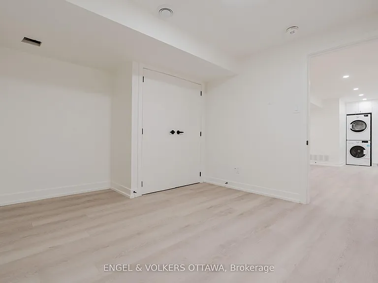 1040 Maitland Ave #B — Photo 14