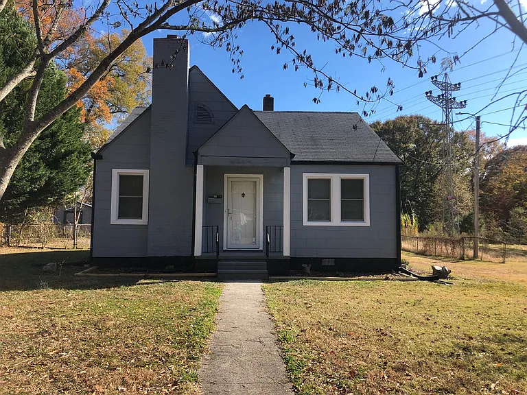 1109 Poston Cir — Photo 1