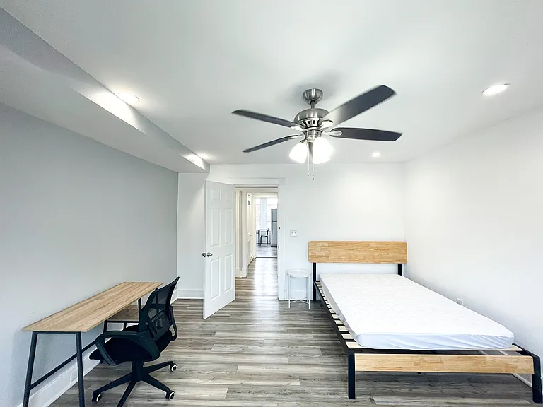 5850 Alderson St #1 — Photo 4