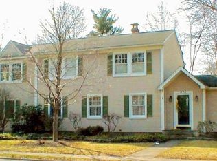 274 Wyckoff Ave, Waldwick, NJ 07463