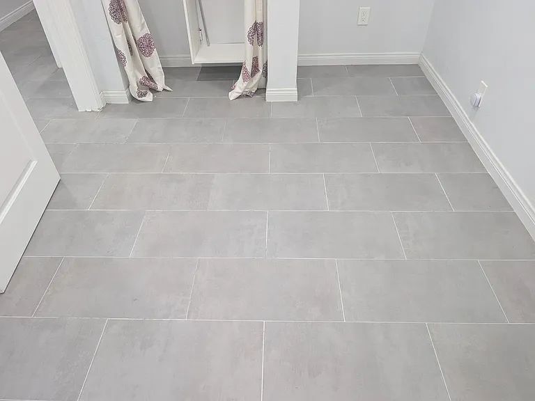 350 Maxim St — Photo 10