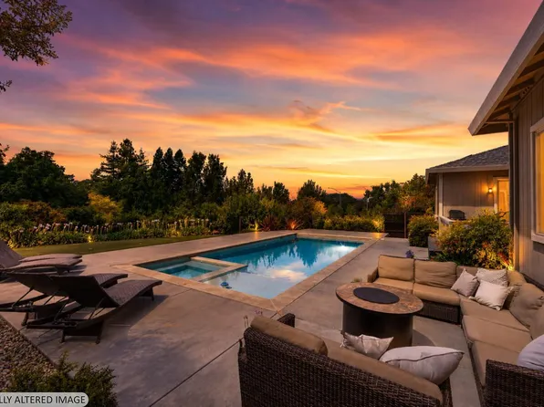 5696 Evening Way, Santa Rosa, CA 95409