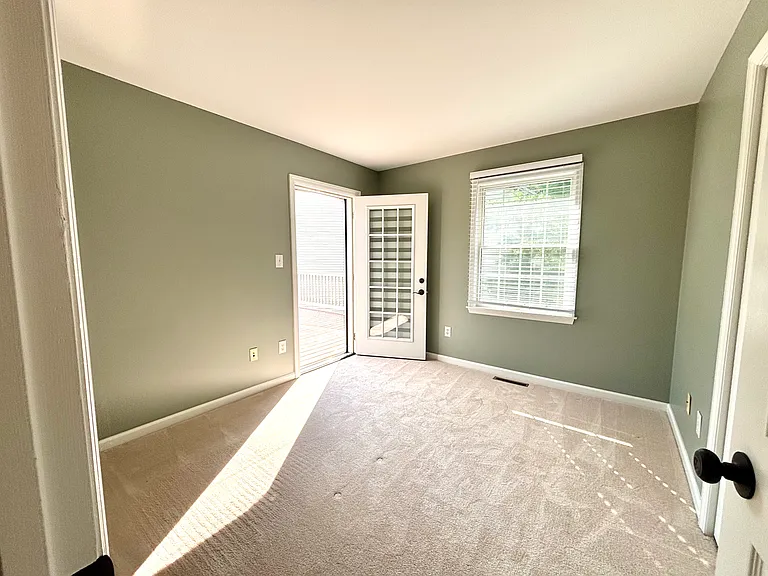 2 Lenox Ct — Photo 16