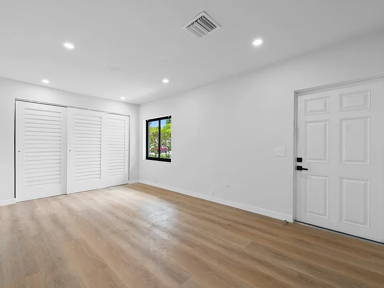 2808 Middle River Dr #2 — Photo 22