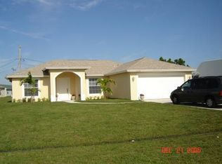 2390 SE Beechwood Ter, Port Saint Lucie, FL 34952