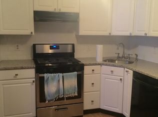 301 Spruce Hills Dr #301, Glen Gardner, NJ 08826