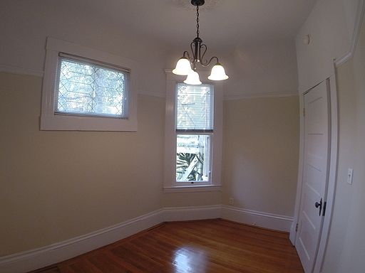 2nd image of 819 14th St APT 3