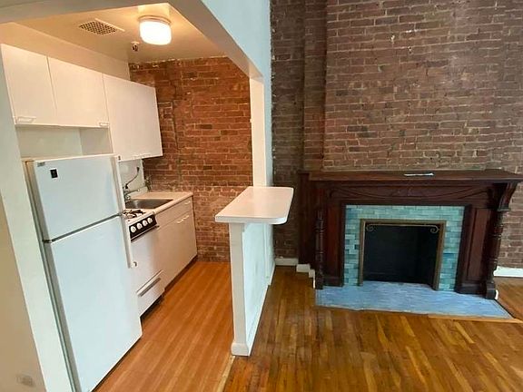 4th image of 28 W 83rd St #2NF