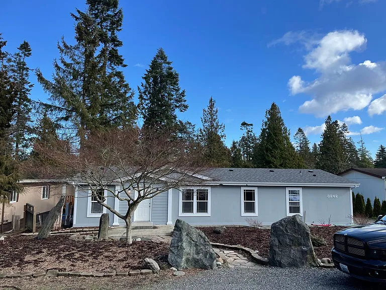 8242 Salish Ln — Photo 1
