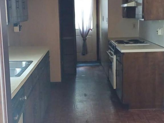 4th image of 4420 Parkwood School Rd