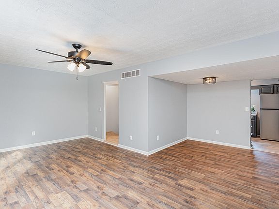 5th image of 4187 Elder Ct APT 10