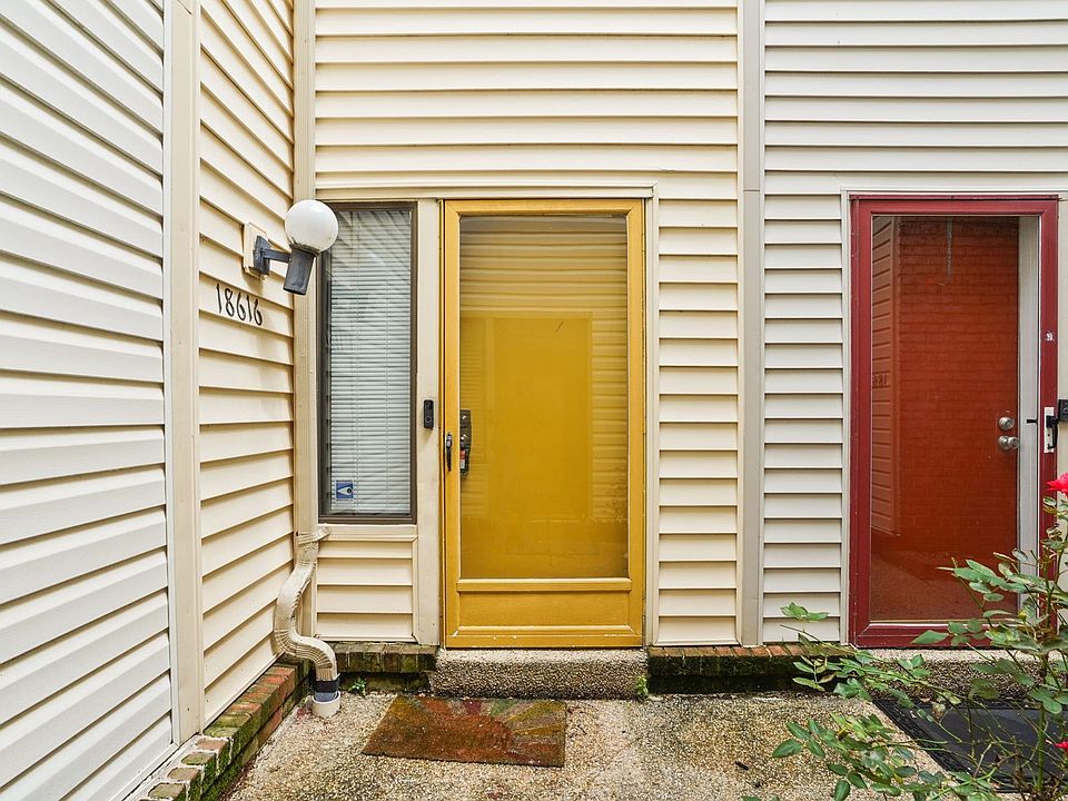 1st image of 18616 Pier Point Pl