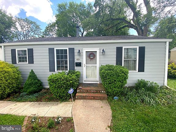 4th image of 3407 Elmwood Dr
