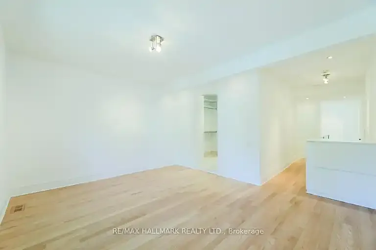 101 Pears Ave #1A — Photo 8