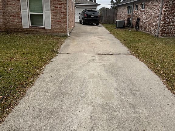 2nd image of 11407 Brook Meadows Ln
