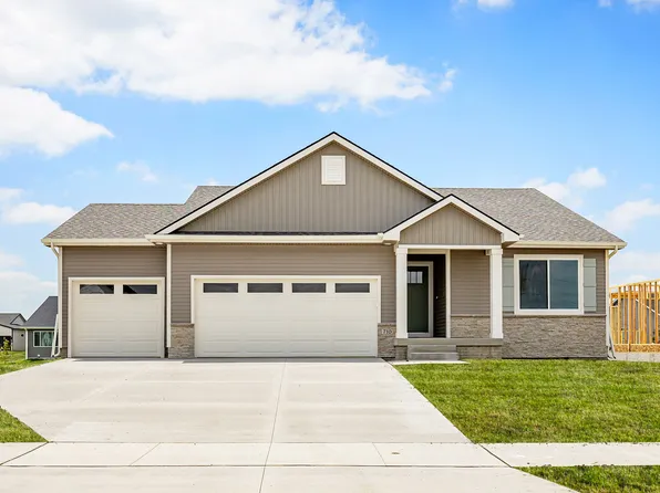 710 NE Crossing Oaks Dr, Ankeny, IA 50021