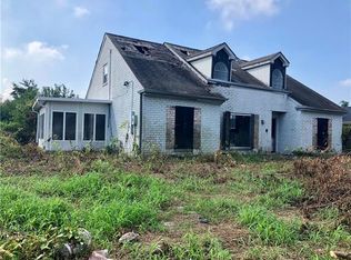 7420 Farwood Dr, New Orleans, LA 70126