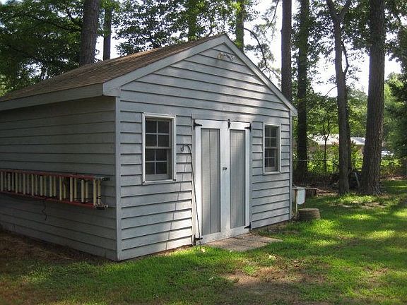 4th image of 15 Kamps Ln