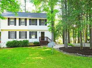 3707 Greywood Dr, Raleigh, NC 27604