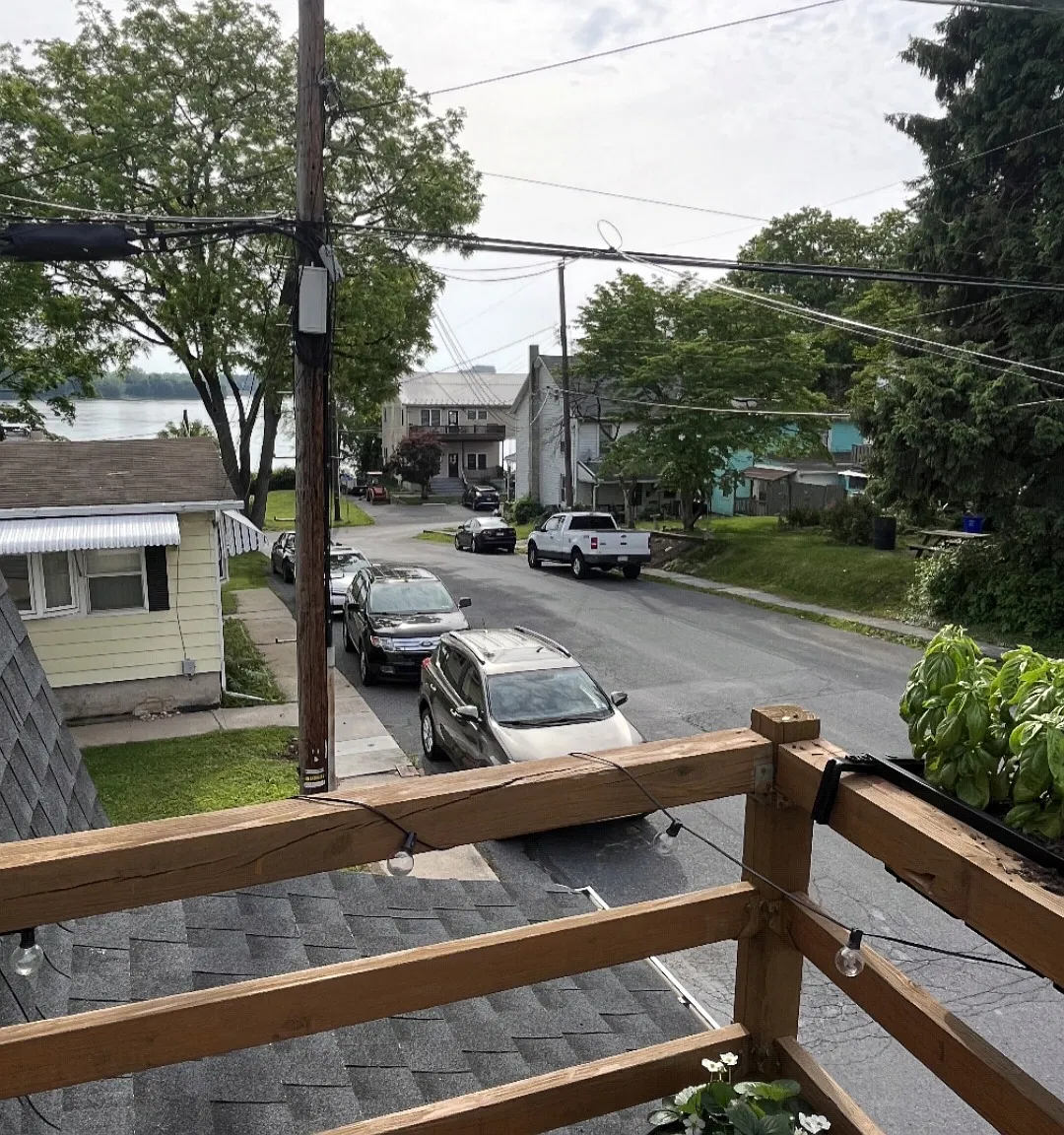 2 bed, 1000 sqft, $1,345 — Photo 3