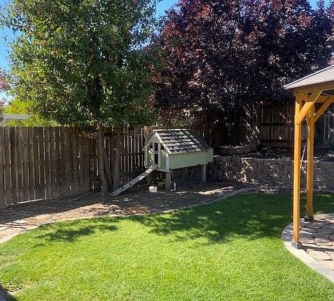 3rd image of 13207 Rivercrest Dr