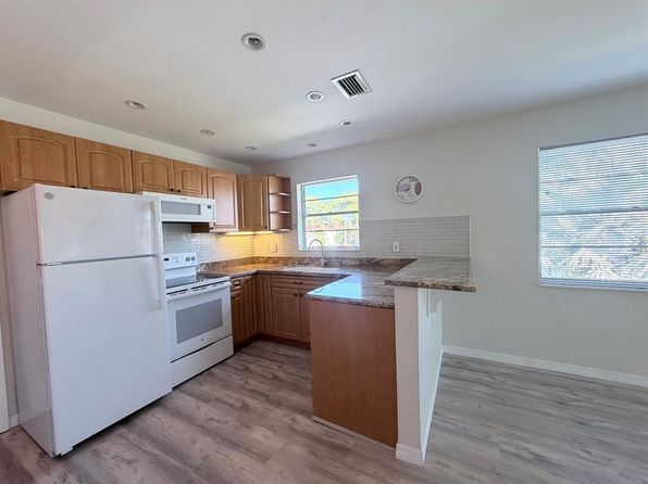 2600 SE Ocean Blvd APT Y15