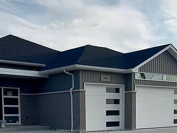 2nd image of 596 Indian Creek Rd W