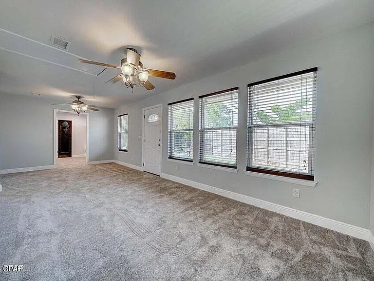 350 Greenwood Cir — Photo 18