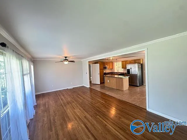 412 Ewing St NW — Photo 4